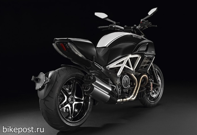 Мотоцикл Ducati Diavel AMG Special Edition