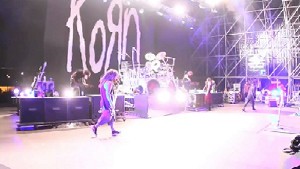 Korn feat. Skrillex - Get Up (WebRip HD)