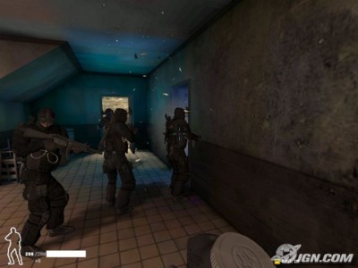 Swat 4 + The Stetchkov Syndicate RELOADED (Full ISO/2005)