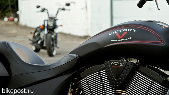 Новый мотоцикл Victory Hard-Ball 2012
