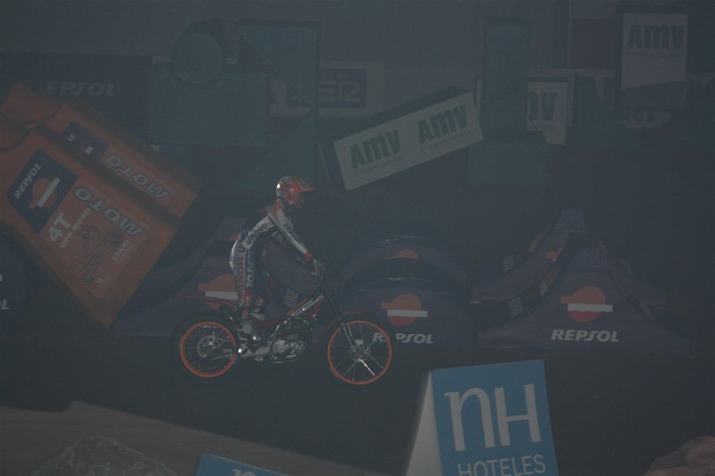 Тони Боу выиграл этап FIM X-Trial в Мадриде