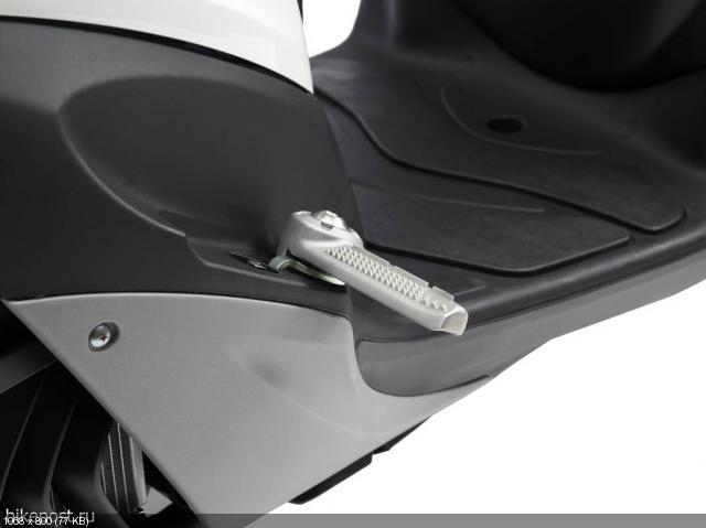 Новый скутер Yamaha Xenter 125/150 2012