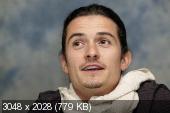 Орландо Блум - Pirates of the Caribbean Dead Man's Chest press conference portraits by Armando Gallo (Los Angeles, June 22, 2006) (42xHQ) C04bf2dd7ae83a797af95138dadbe762