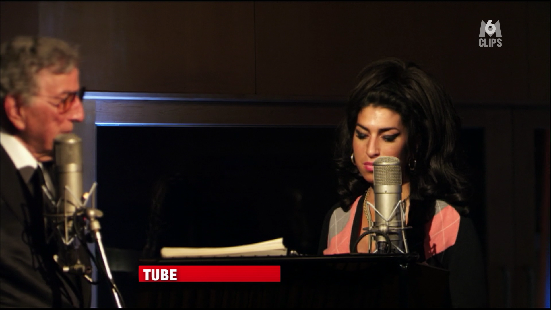2011 Tony Bennett & Amy Winehouse - Body and Soul [HDTV 1080i] 1